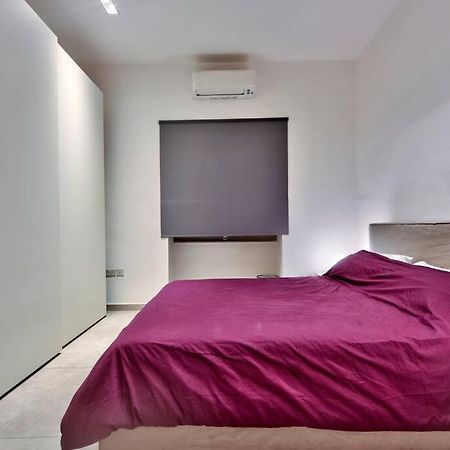 Modern 3 Bed & 2 Bth Apt Sliema Esterno foto