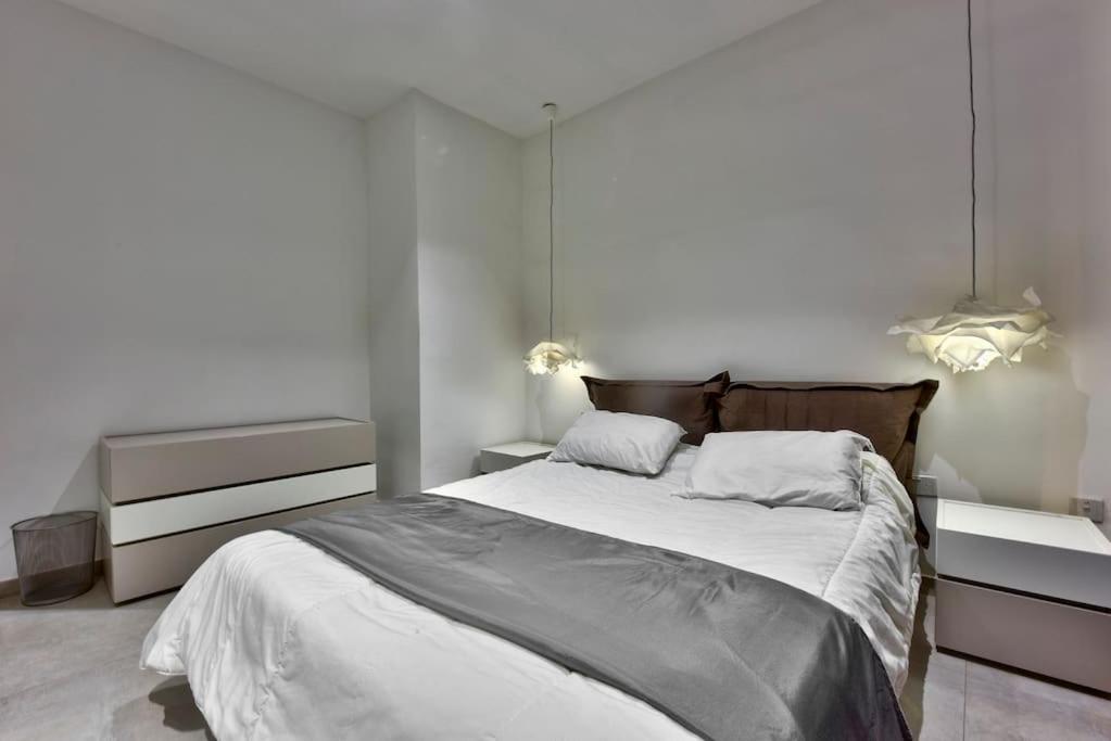 Modern 3 Bed & 2 Bth Apt Sliema Esterno foto
