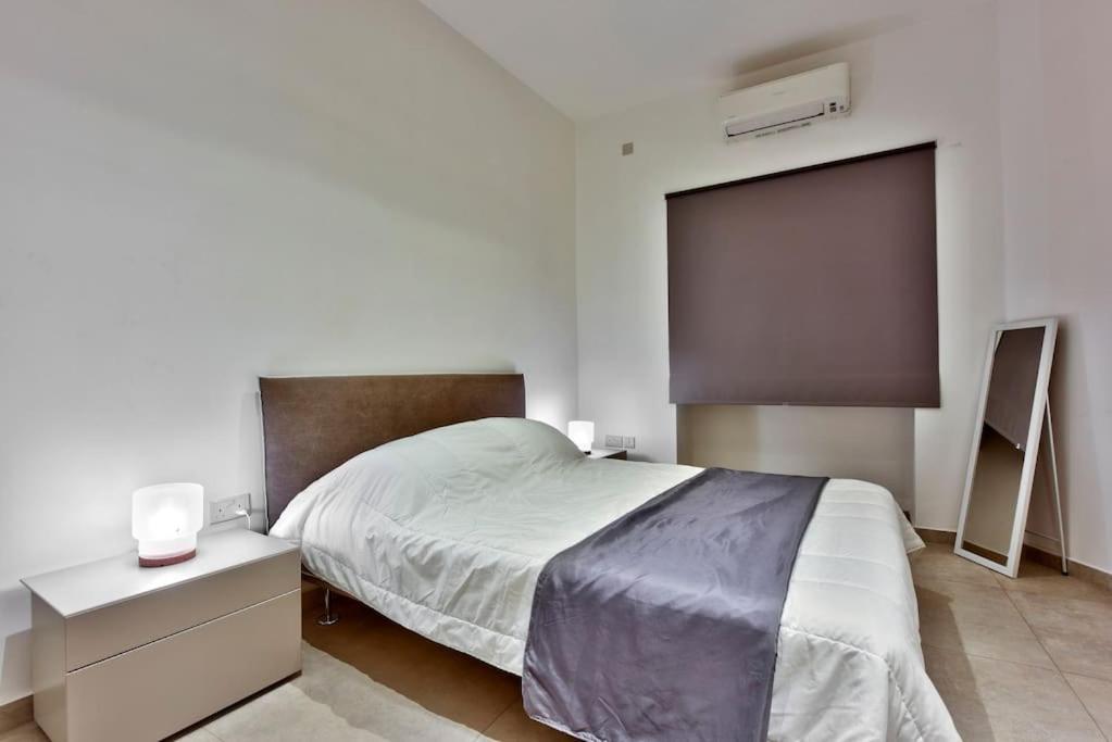 Modern 3 Bed & 2 Bth Apt Sliema Esterno foto